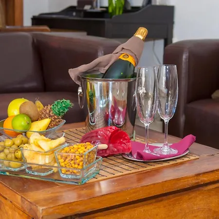 Birdcage Gay Men And Lifestyle (adults Only) 4* بلايا ديل إنغلز