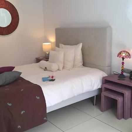 Birdcage Gay Men And Lifestyle (adults Only) Rezort 4*
